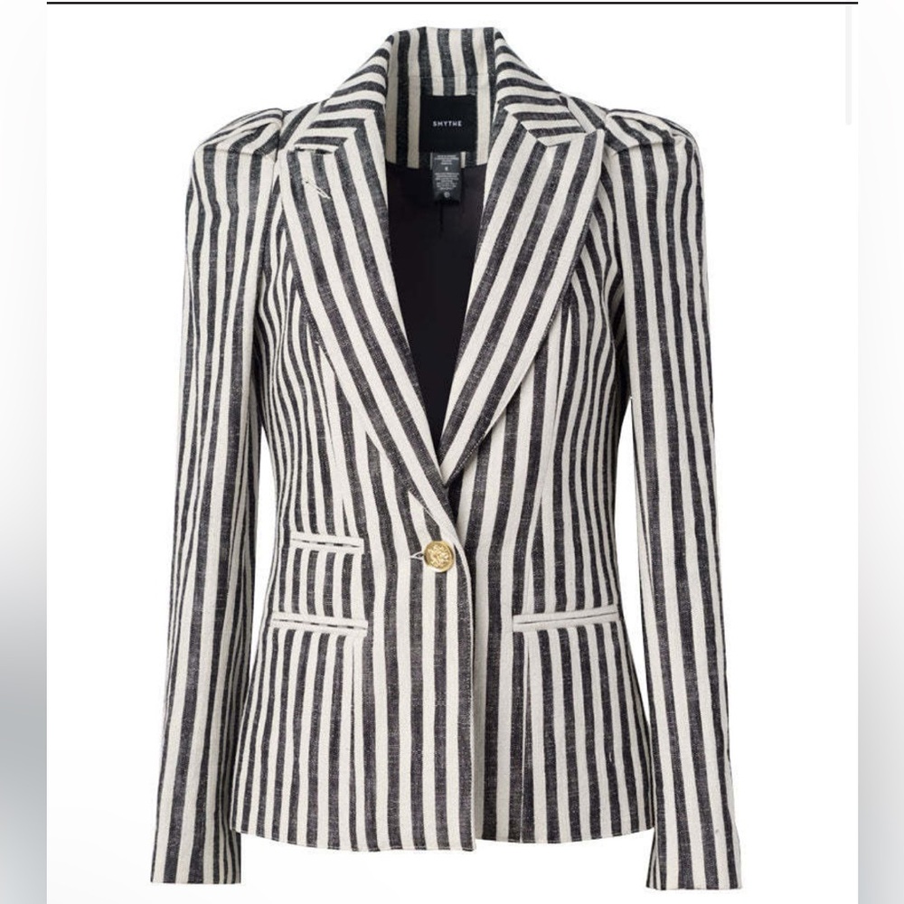 SMYTHEWOMENOUTERWEARBLAZERS
$795.00 Striped Black and White Blazer Size 4
